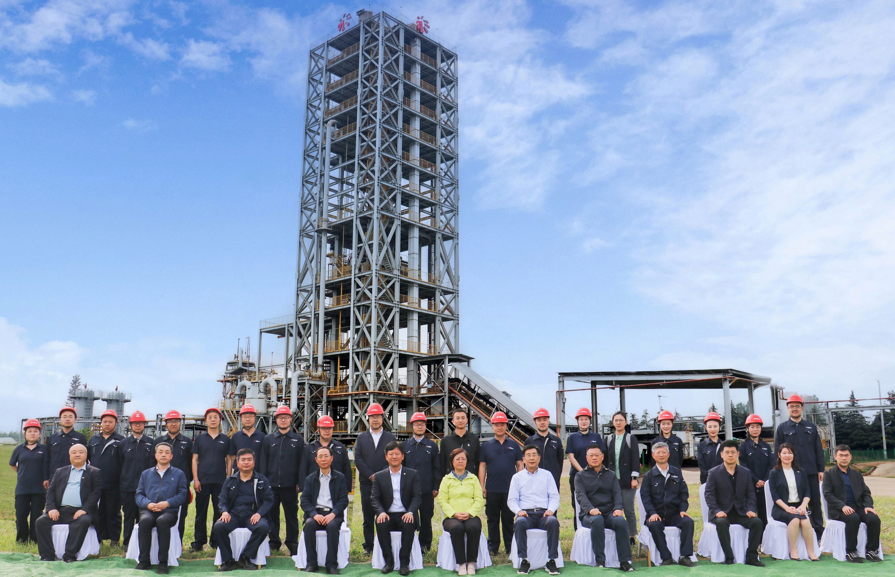 包头市委常委、包钢（集团）公司党委书记、董事长孟繁英一行到中国钢研纯氢lewin乐玩技术开发中试基地调研